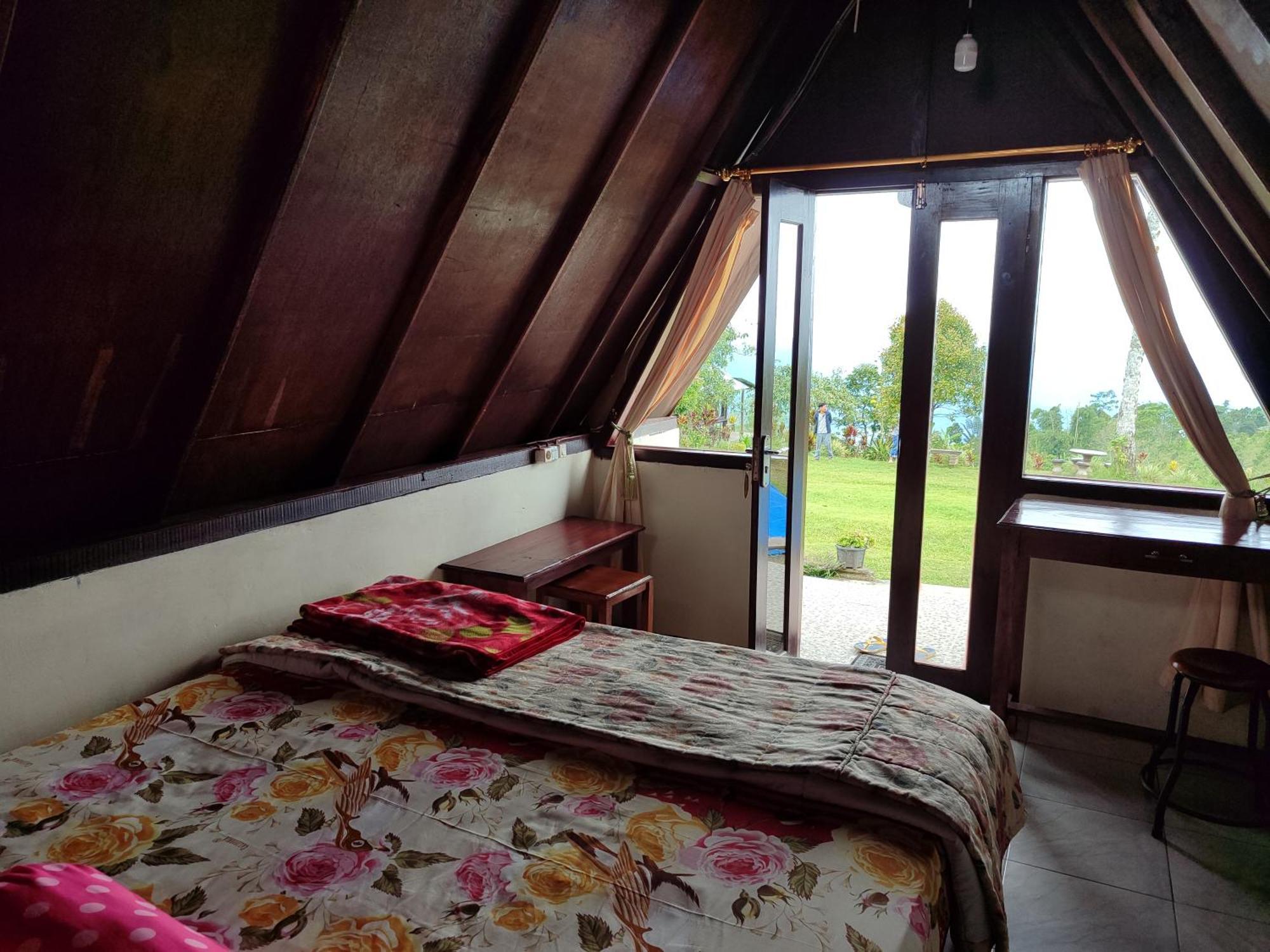 Bugo Camp Glamping & Natural Activity Munduk Екстериор снимка